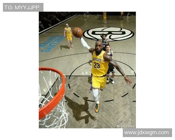 詹姆斯篮球之路的辉煌瞬间与精彩瞬间回顾